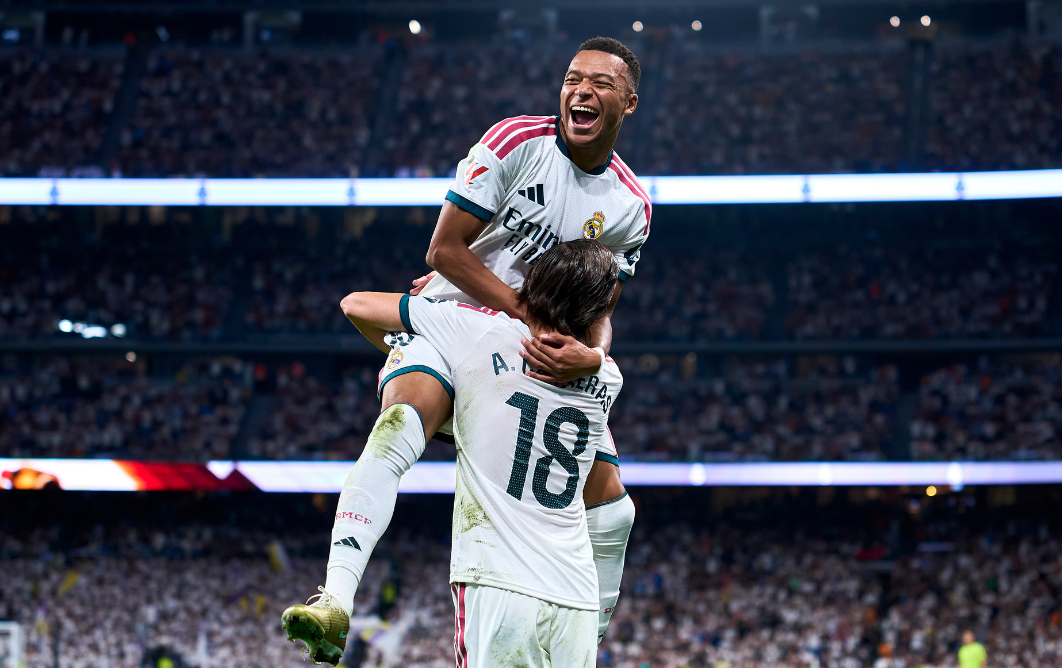 alvaro_carreras_kylian_mbappe