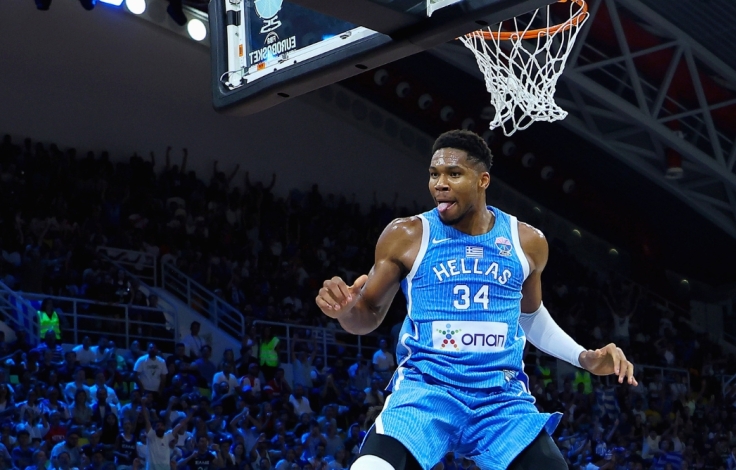 giannisantetokounmpodunkeurobasket2025
