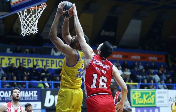 olympiacos_peristeri