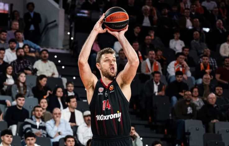 olympiacosbc-vezenkov