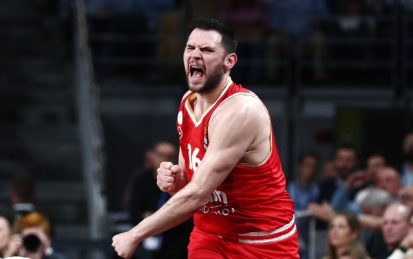 kostas_papanikolaou_olympiacos_euroleague_2024-25