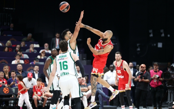 olympiacos-panathinaikos-2025-euroleague-mikros-telikos
