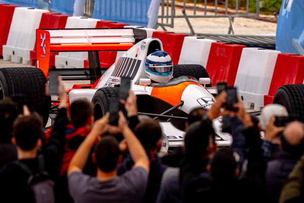mclaren_racing_main