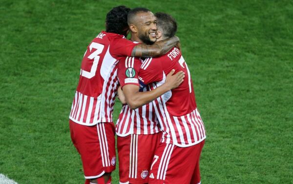 olympiacosconfleague2