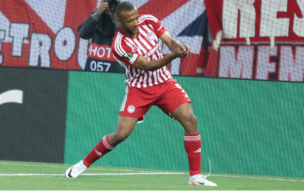 olympiacos_fc_conference_4