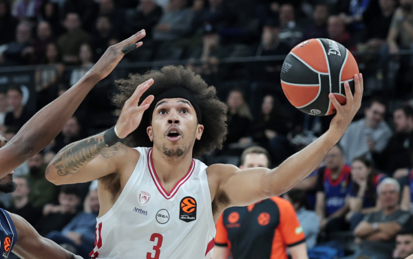 tyson-ward-olympiakos