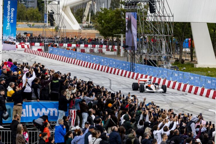 mclaren_mp4-6_oaka_2